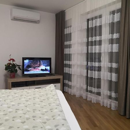 Studio Apartment Noa Мостар Экстерьер фото